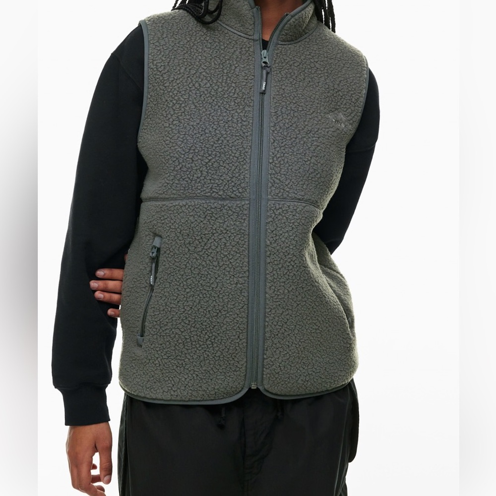 Aritzia Polartec Gray Fleece Vest